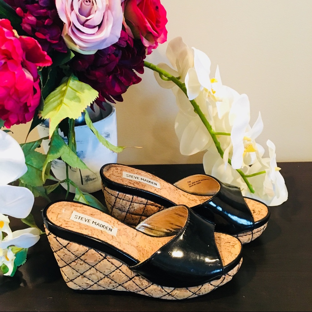 Steve Madden corkscrew wedges